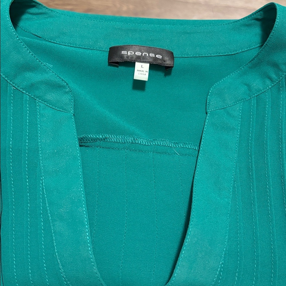 women’s green long sleeve blouse - Picture 3 of 4
